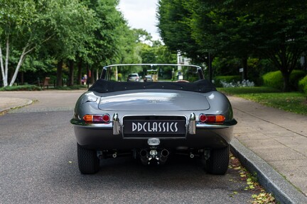 Jaguar E-Type 4.2 Roadster Concours Fast Road Spec 6