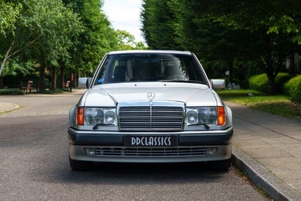 Mercedes-Benz E Class 500E 5