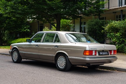 Mercedes-Benz S Class 560 SEL 4