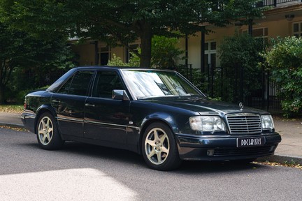 Mercedes-Benz E Class E500 Limited 2