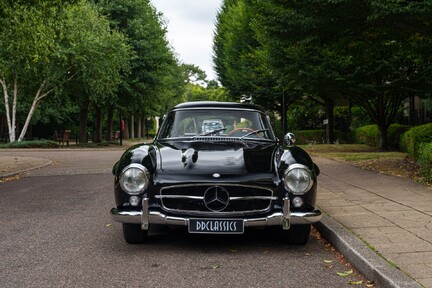 Mercedes-Benz SL Class 300SL Gullwing 7