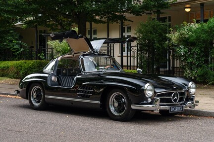 Mercedes-Benz SL Class 300SL Gullwing 3