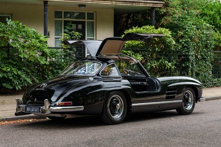 Mercedes-Benz SL Class 300SL Gullwing 5