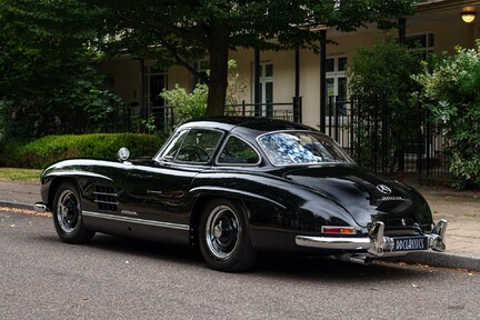 Mercedes-Benz SL Class 300SL Gullwing 6