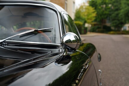 Mercedes-Benz SL Class 300SL Gullwing 12