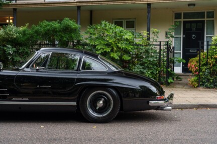 Mercedes-Benz SL Class 300SL Gullwing 15