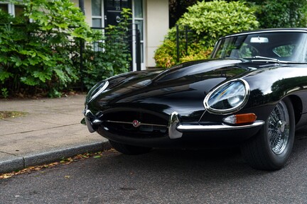 Jaguar E-Type 3.8 FHC 7