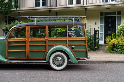 Ford V8 Pilot 'Woodie' 12