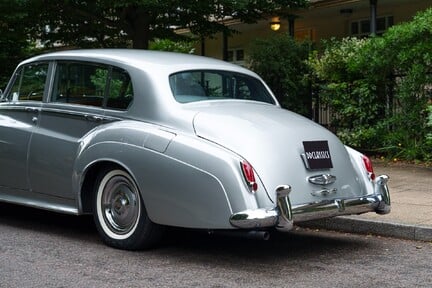 Rolls-Royce Silver Cloud II Long Wheel Base 13