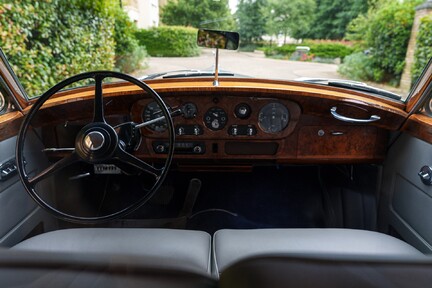 Rolls-Royce Silver Cloud II Long Wheel Base 14