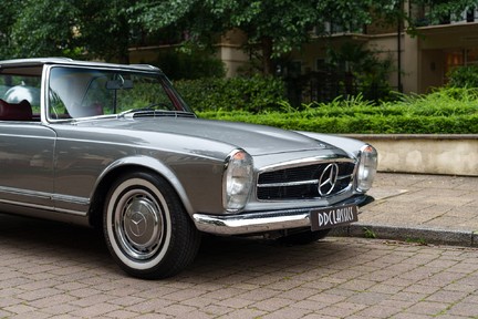 Mercedes-Benz SL 280SL Pagoda 7