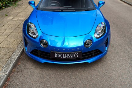 Alpine A110 1.8L Turbo 300 GT 2 DR DCT 8