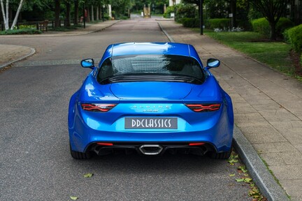 Alpine A110 1.8L Turbo 300 GT 2 DR DCT 6