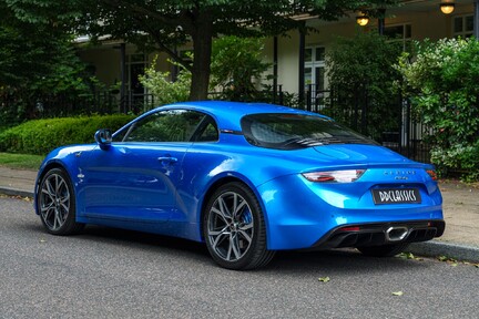 Alpine A110 1.8L Turbo 300 GT 2 DR DCT 4