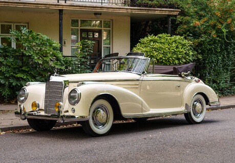 Mercedes-Benz 300 SC Cabriolet