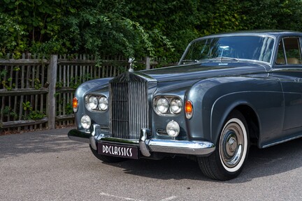 Rolls-Royce Silver Cloud III 8