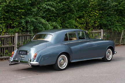 Rolls-Royce Silver Cloud III 3