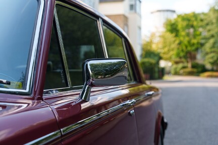 Rolls-Royce Silver Shadow II 11