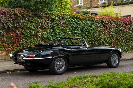 Jaguar E-Type V12 3