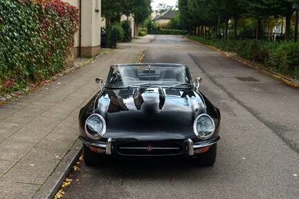 Jaguar E-Type V12 5