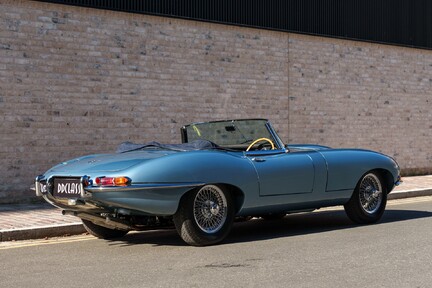 Jaguar E-Type Series 1 4.2 Roadster 3