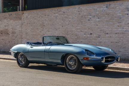 Jaguar E-Type Series 1 4.2 Roadster 2