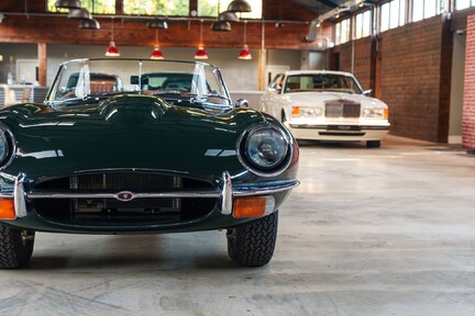 Jaguar E-Type 4.2 Roadster 7