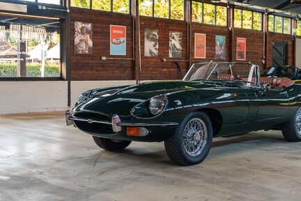 Jaguar E-Type 4.2 Roadster 8