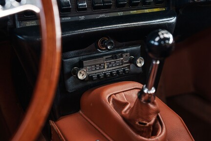 Jaguar E-Type 4.2 Roadster 15