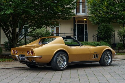 Chevrolet Corvette Stingray 427 Coupé 3