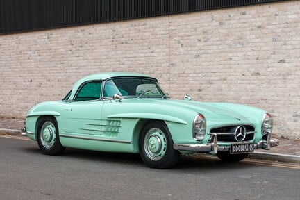 Mercedes-Benz SL Class 300SL Roadster 2