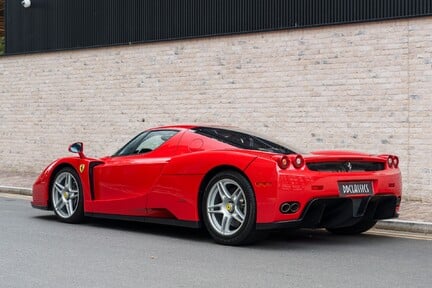 Ferrari Enzo 5