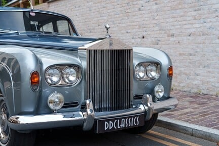 Rolls-Royce Silver Cloud III 8