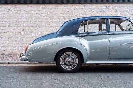 Rolls-Royce Silver Cloud III 14