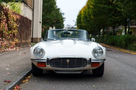 Jaguar E-Type Series III V12 Roadster 5