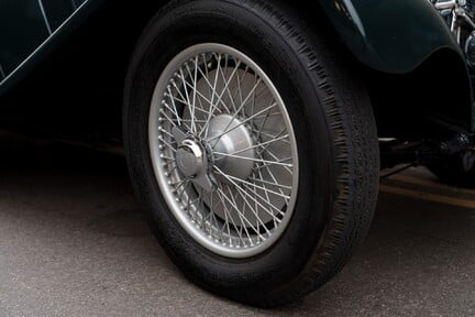 Jaguar SS100 3.5 Litre Roadster 11