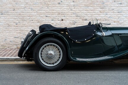 Jaguar SS100 3.5 Litre Roadster 16