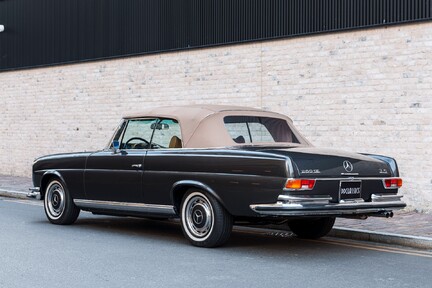 Mercedes-Benz SE 280 3.5 Cabriolet 8