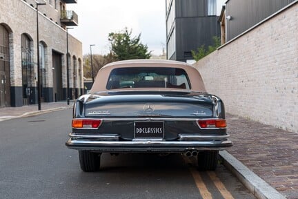 Mercedes-Benz SE 280 3.5 Cabriolet 9