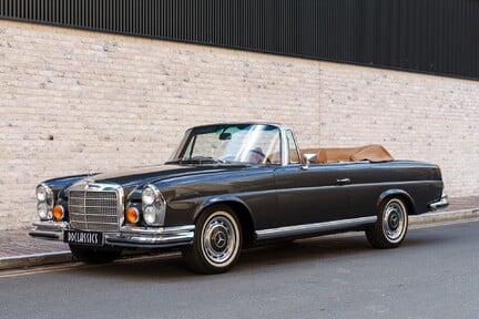 Mercedes-Benz SE 280 3.5 Cabriolet 1