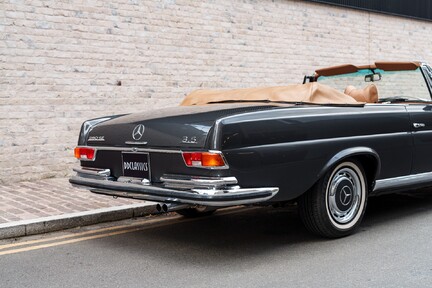 Mercedes-Benz SE 280 3.5 Cabriolet 16