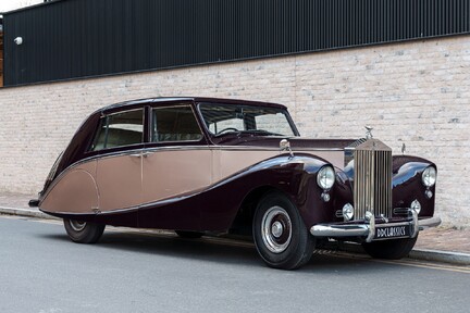 Rolls-Royce Silver Wraith Sedanca De Ville by Hooper & Co 2