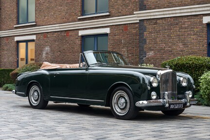 Bentley S1 Continental Drophead Coupé By Park Ward 3