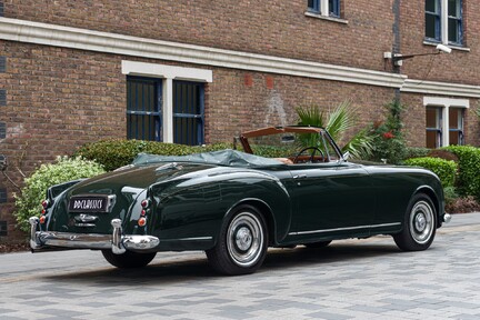 Bentley S1 Continental Drophead Coupé By Park Ward 11