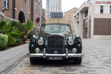 Bentley S1 Continental Drophead Coupé By Park Ward 5