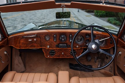 Bentley S1 Continental Drophead Coupé By Park Ward 13