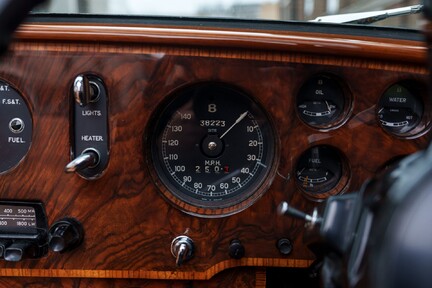 Bentley S1 Continental Drophead Coupé By Park Ward 16