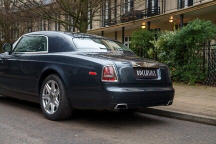 Rolls-Royce Phantom Series II 13