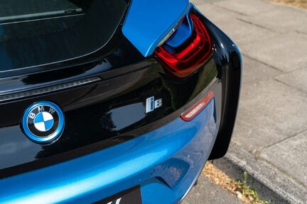 BMW I8 E-Drive 12