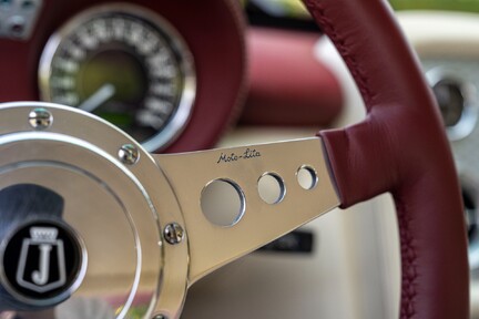 Jensen Interceptor V8 III 18